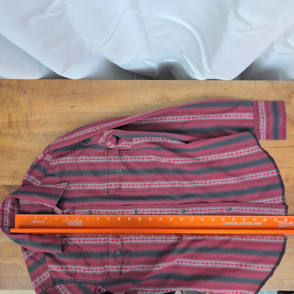 Ladies' Card Suit Stripe Snap Button Western Shirt - Picture 3 of 8